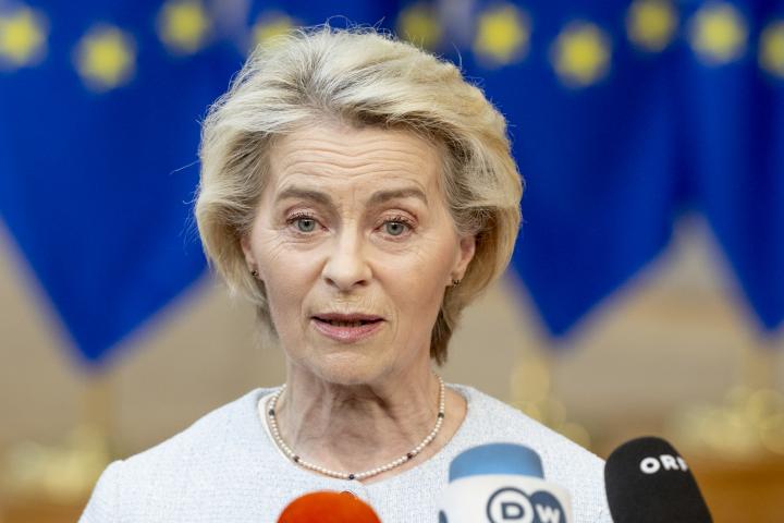 La presidenta de la Comisión Europea, Ursula von der Leyen, en una rueda de prensa en Bruselas