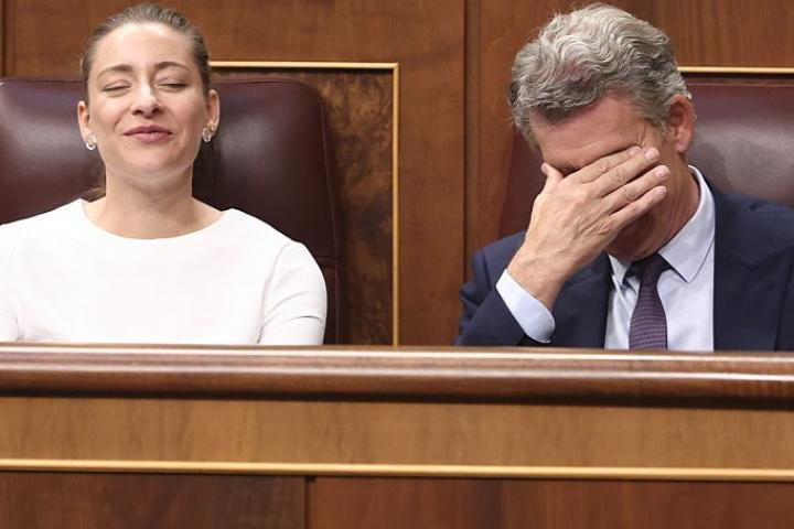 La portavoz parlamentaria popular, Ester Muñoz, y el presidente del PP, Núñez Feijóo; en una imagen de archivo.
