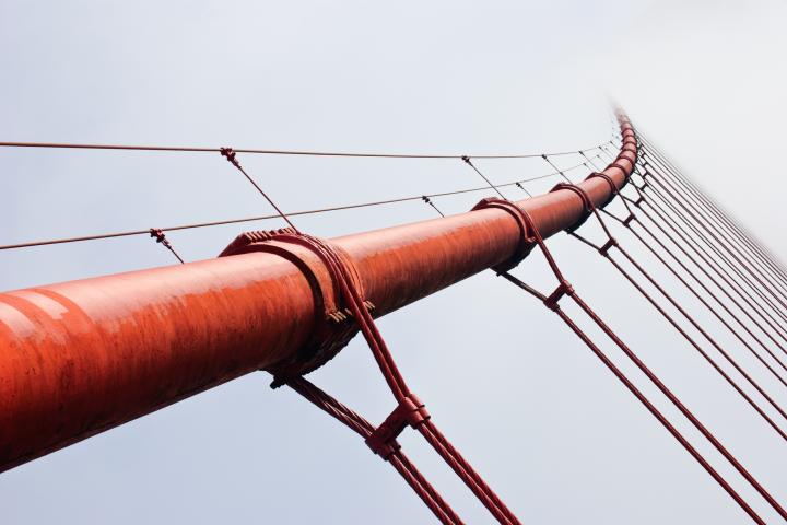 Una imagen de un puente.