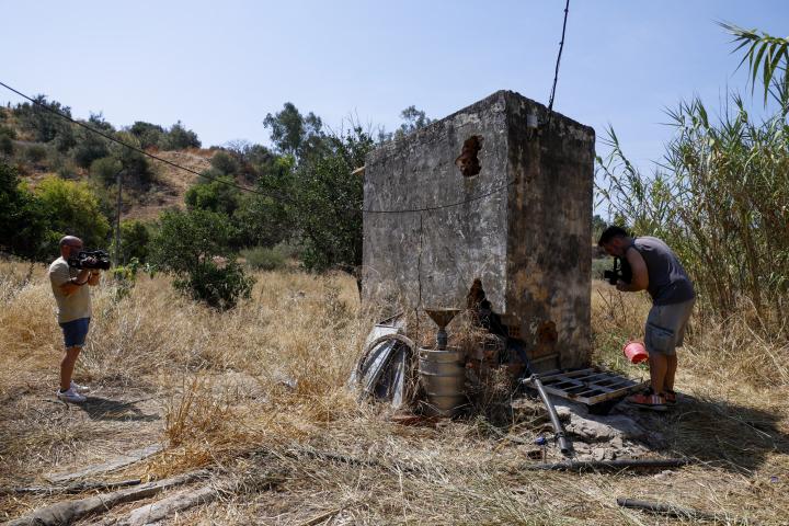 Vista del pozo de Rincón de la Victoria (Málaga) donde fue hallada muerta una mujer de 35 años y desaparecida desde abril. Su expareja ha confesado el crimen.