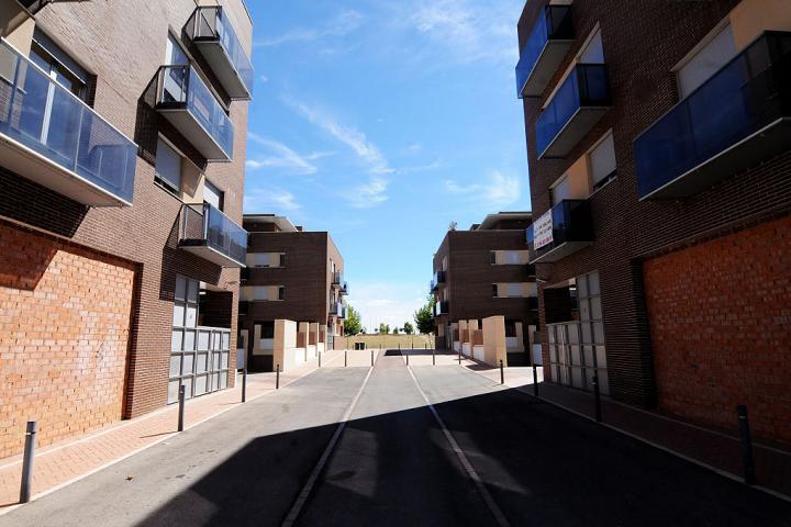 Una de las calles de Ciudad Valdeluz en Yebes (Guadalajara), en una imagen de archivo