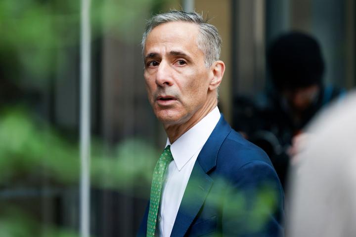 William 'Bill' Savitt, a su llegada a la corte de Oakland en el juicio entre Musk y OpenAI