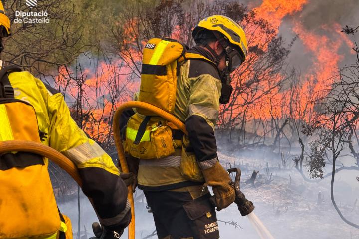 incendio-soneja-vecinos-desalojados