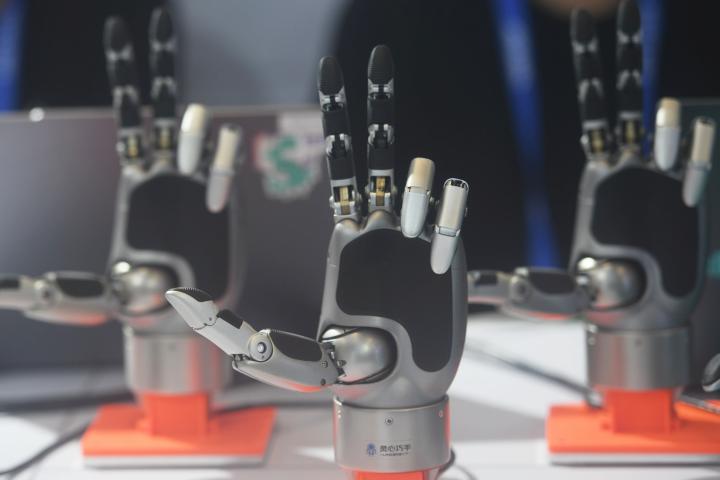 Manos de robots en China