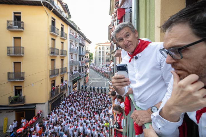 El presidente del PP, Alberto Núñez Feijóo, este miércoles en los sanfermines