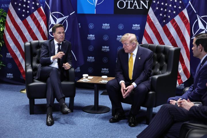 Trump, durante la cumbre de la OTAN con Mark Rutte y Marco Rubio
