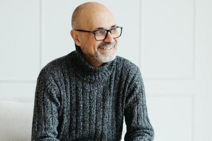 El escritor Manuel Esteban.