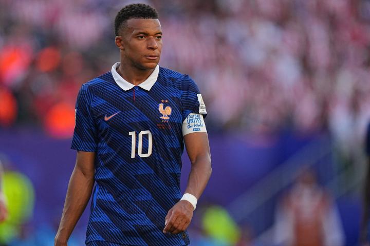 El futbolista francés Kylian Mbappé durante su partido contra Paraguay.
