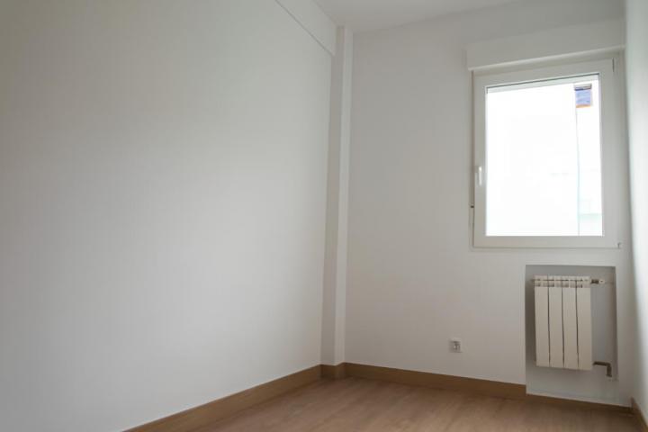 Una foto de archivo de un piso vacío