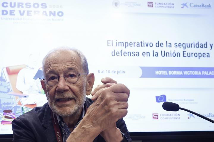 El exsecretario general de la OTAN, Javier Solana, durante su intervención en un curso de verano de la Universidad Complutense, el 10 de julio de 2026, en El Escorial.