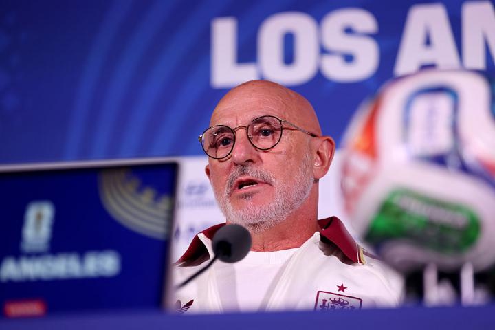 INGLEWOOD, CALIFORNIA - JULY 09: Luis de la Fuente, Head Coach of Spain, attends a press conference ahead of the FIFA World Cup 2026 Quarter Final match at Los Angeles Stadium on July 09, 2026 in Inglewood, California. (Photo by Alex Pantling - FIFA/FIFA via Getty Images)