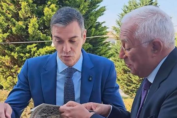 Pedro Sánchez con Antonio Costa.