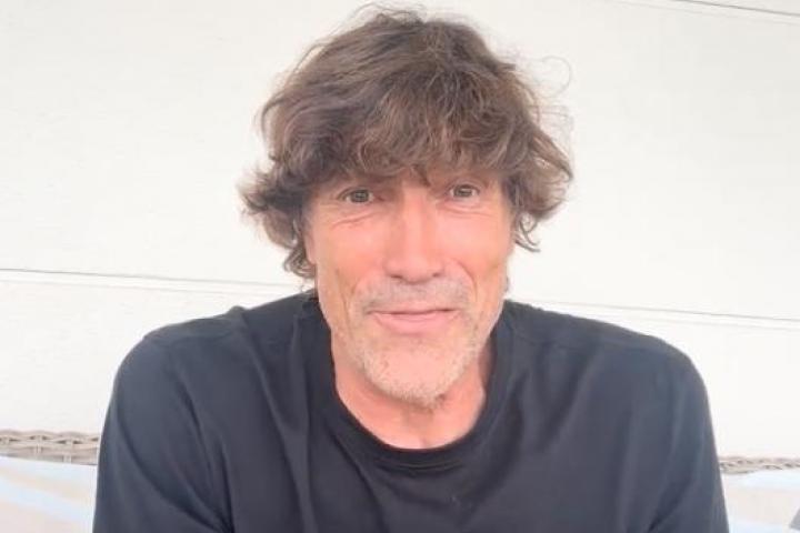 Julio Salinas en su cuenta de TikTok.