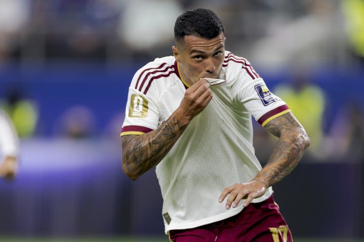 Pedro Porro, de España, celebra el 0-2