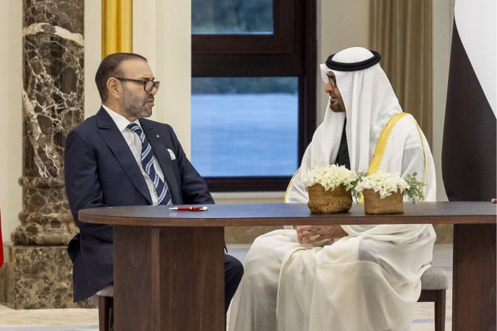 El rey de Marruecos, Mohamed VI, se reúne con el presidente de Emiratos Árabes Unidos