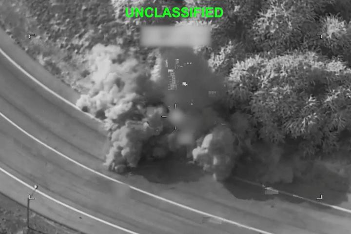 Bombardeo de EEUU sobre objetivos iraníes en la costa.