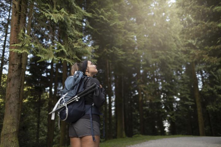 Mujer viajera.