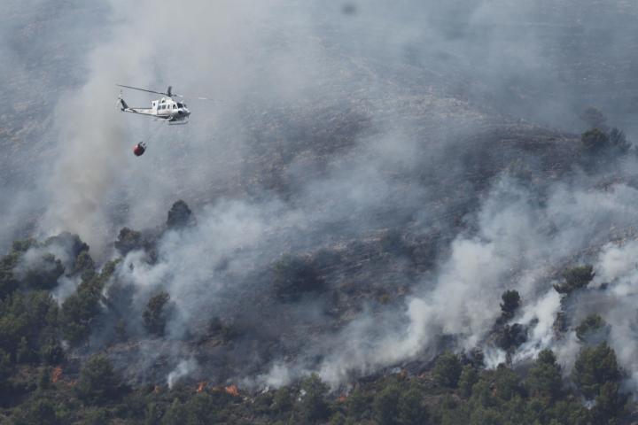 incendio-vall-uixo-descontrolado