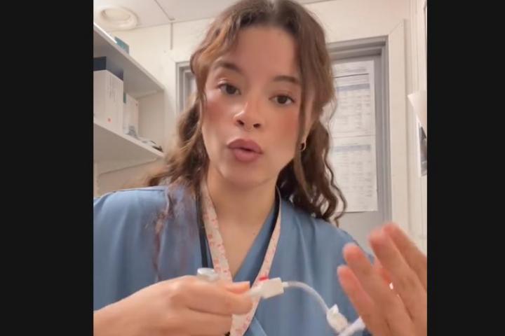 Kely, enfermera en España.