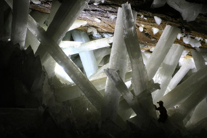 Cristales en la cueva de Naica, en México