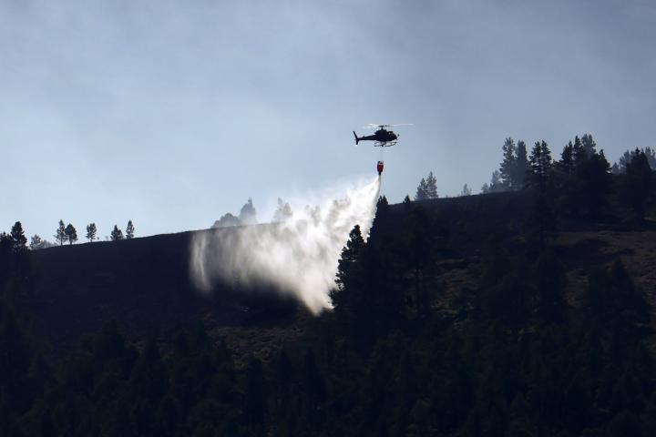 Los helicópteros, siempre muy importantes en las labores de extinción de los incendios