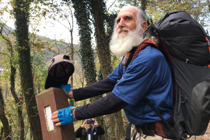 El veterano escalador Dale Sanders, de 91 años, en una fotografía de 2017.