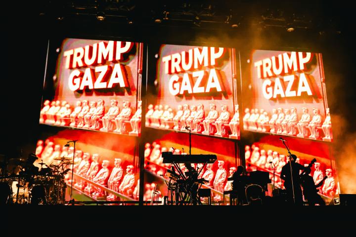 Massive Attack en un concierto en Milán en junio de 2025.