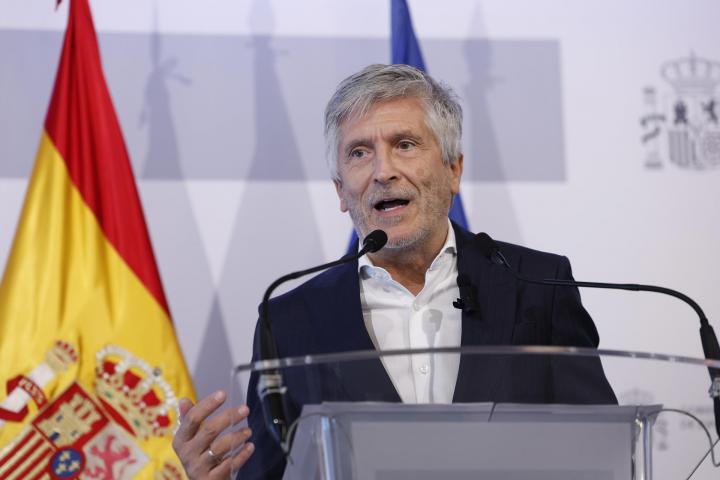 El ministro del Interior, Fernando Grande-Marlaska, durante su rueda de prensa de este martes