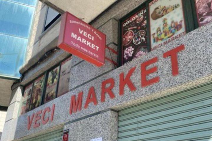 puerta de un comercio