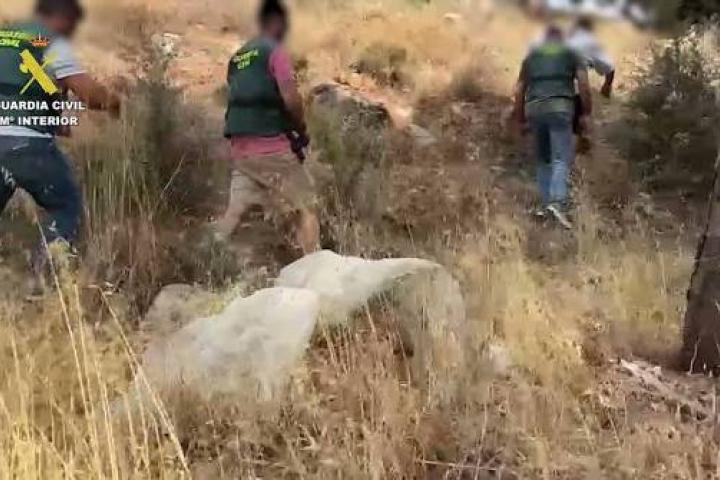 Captura del vídeo de la Guardia Civil del rastreo en la zona de Alhaurín de la Torre (Mälaga) donde aparecieron los restos de Francisco José Agüera.
