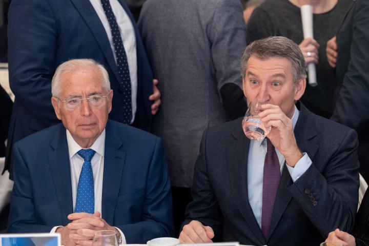 El presidente de la ciudad autónoma de Melilla, Juan José Imbroda, y el presidente del PP nacional, Alberto Núñez Feijóo; en una imagen de archivo.