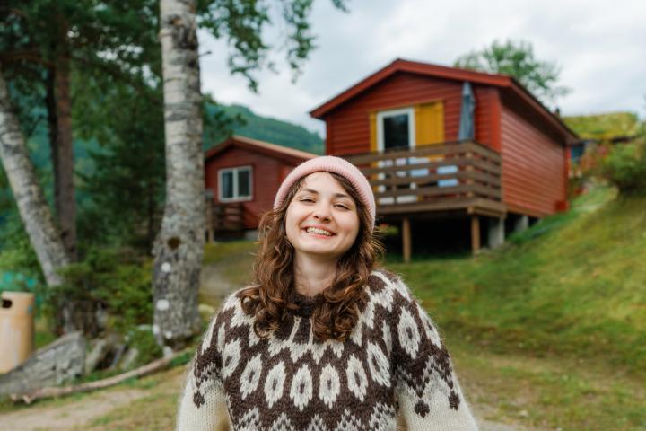 Una mujer, en un lugar de Noruega.