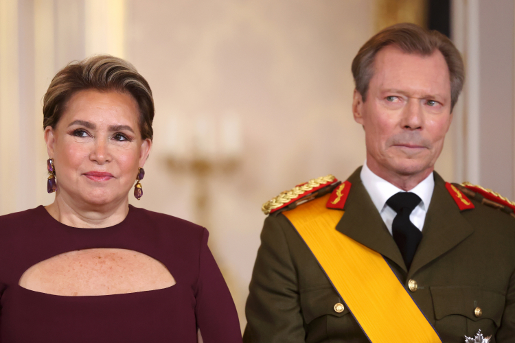 Enrique y María Teresa de Luxemburgo en la abdicación de Enrique de Luxemburgo como gran duque