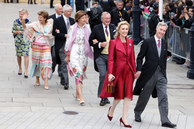 Los hermanos y cuñados de Enrique de Luxemburgo en la subida al trono de Guillermo de Luxemburgo como gran duque