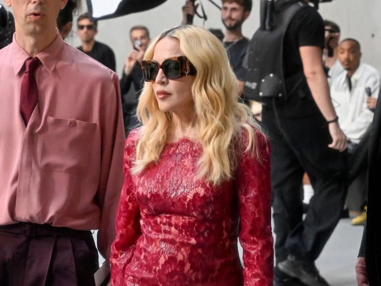 Madonna, a su llegada al desfile de Saint Laurent