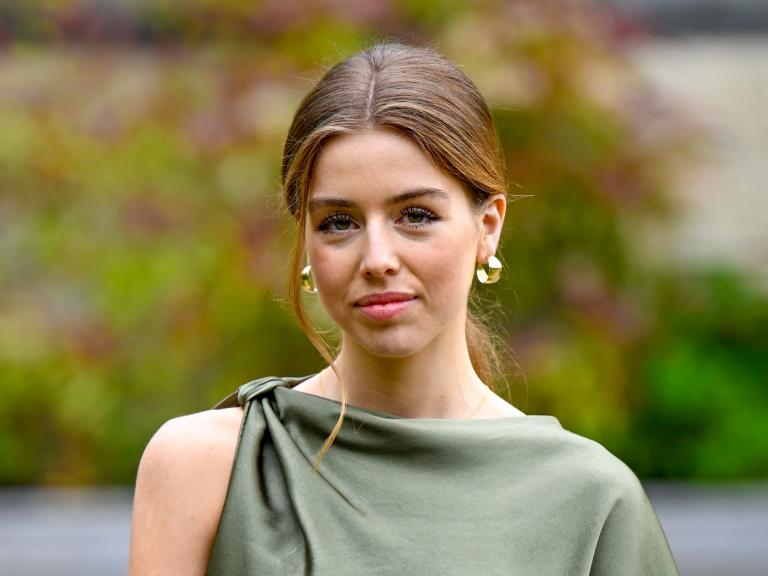 Alexia de Holanda en un posado de la familia real neerlandesa en la Finca Clingendael