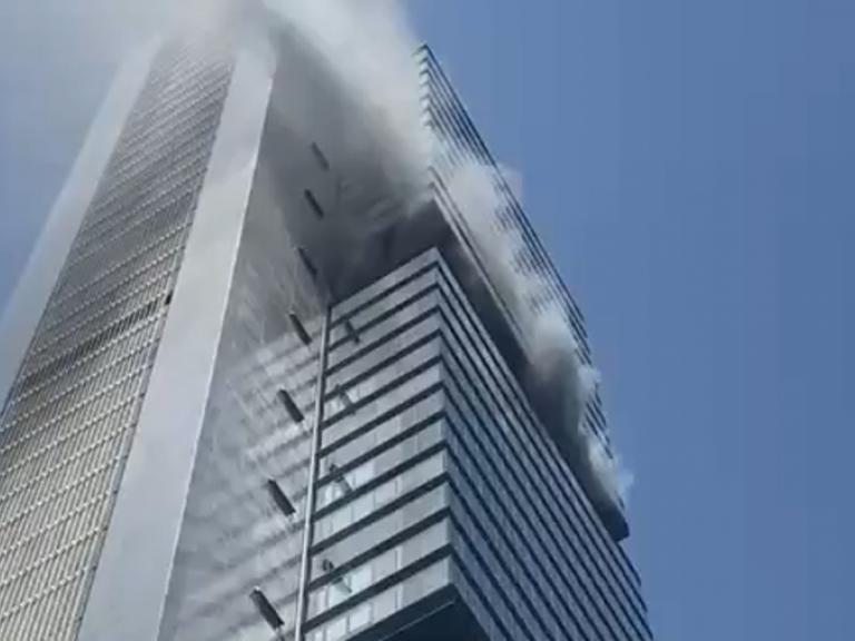 Incendio en el interior de la Torre Moeve
