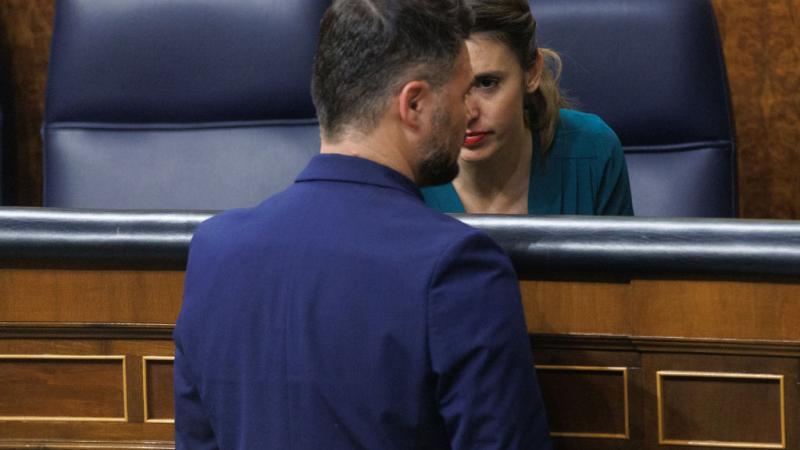 MADRID, SPAIN - FEBRUARY 09: ERC spokesman in Congress, Gabriel Rufian, talks with the Minister of Equality, Irene Montero, during a plenary session, February 9, 2023, in Madrid, Spain. During the plenary session, the Government faces the first votes of the year in Congress with its two partners at loggerheads over the Sexual Freedom Law or 'only yes is yes' and the exclusion of hunting dogs from the Animal Welfare Law, in addition to discrepancies with its parliamentary allies that could even lead to the reprobation of the Minister of the Interior. (Photo By Eduardo Parra/Europa Press via Getty Images)