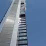Desalojada la Torre Moeve de Madrid, una de las cuatro torres, por un incendio