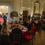 Llama la atención de los expertos en protocolo lo que se ve en la mesa durante la cena entre Donald Trump y Xi Jinping