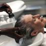 En una peluquería cobran 115 euros por lavar, cortar y secar el pelo: "En abril volveremos a subir los precios"