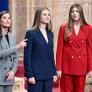 El cambio de Letizia y el ejemplo para Leonor y Sofía: así se ha convertido el traje en el uniforme de la familia real