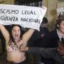 Activistas de Femen con los pechos al aire en la misa por Franco en Madrid