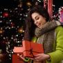 Un estudio señala por qué los regalos mal envueltos dan mayores alegrías