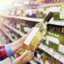 Marta Clot, experta en vino, da el consejo que necesitas para comprarlo en el supermercado esta Navidad
