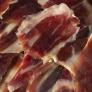El pueblo español que vuelve a hacer récord con la ración de jamón ibérico de bellota más grande del mundo