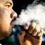 Científicos denuncian la desinformación médica dirigida a fumadores: "Les confunden sobre los riesgos, vapear es menos perjudicial"