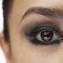 Una maquilladora revela los trucos infalibles para conseguir hacerse un 'smokey eye' en casa