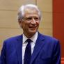 Dominique de Villepin, ex primer ministro francés: "Es Pedro Sánchez quien está salvando el honor de Europa"