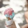 Un cliente le pide un helado y se lo devuelve al verlo así: la camarera no da crédito